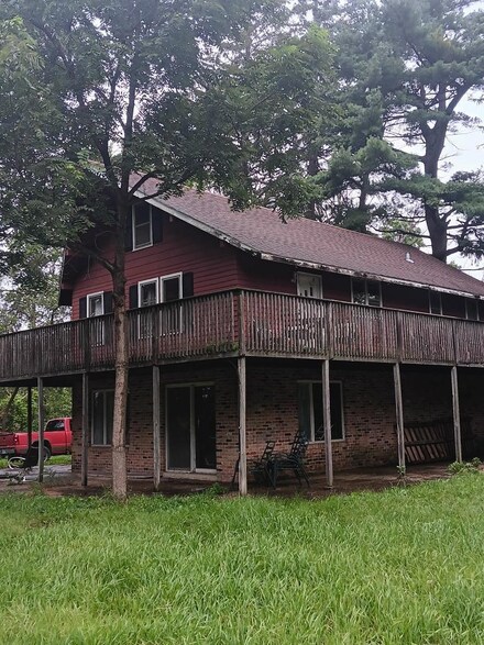 54224 266 St, Lansing, MN 55950