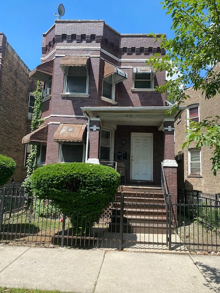 632 N Central Park Ave Unit 2, Chicago, IL 60624
