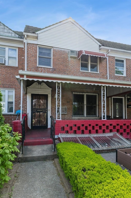 61-34 82nd Place, Flushing, NY 11379