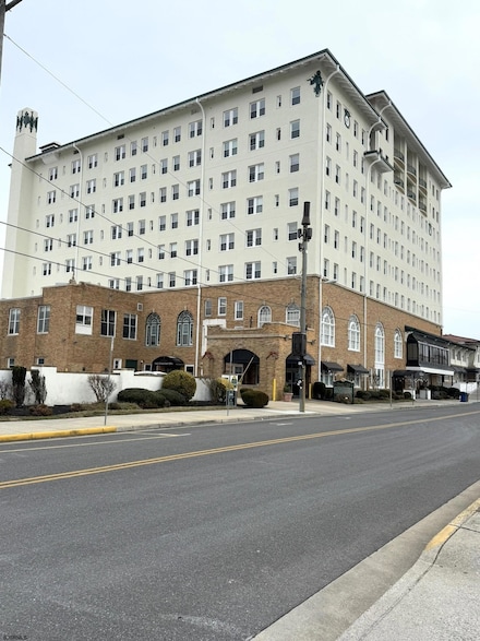 719 E 11th St Unit 910, Ocean City, NJ 08226