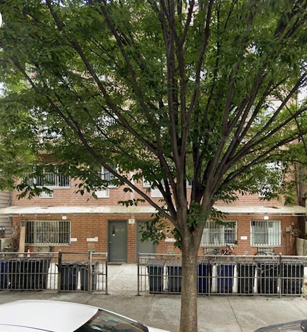 10436 38th Ave, Flushing, NY 11368