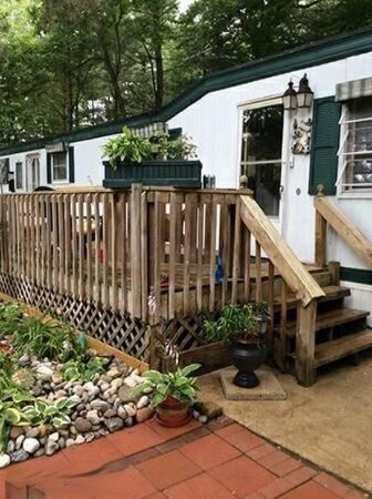 8475 W Easy St, Mears, MI 49436