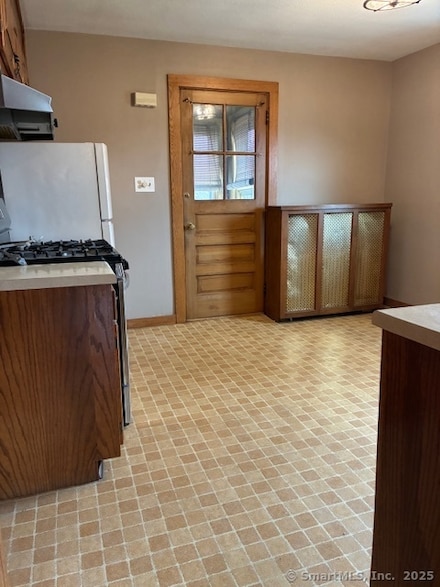 54 Elm St Unit 2, Enfield, CT 06082