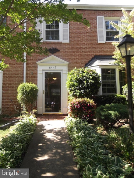 6447 Gildar St, Alexandria, VA 22310