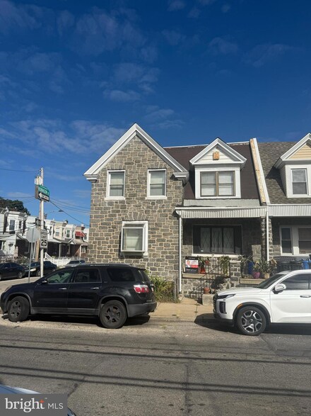 6113 Master St, Philadelphia, PA 19151