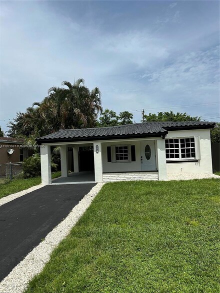 17451 NE 19th Ave, North Miami Beach, FL 33162