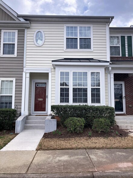 7637 Satinwing Ln, Raleigh, NC 27617