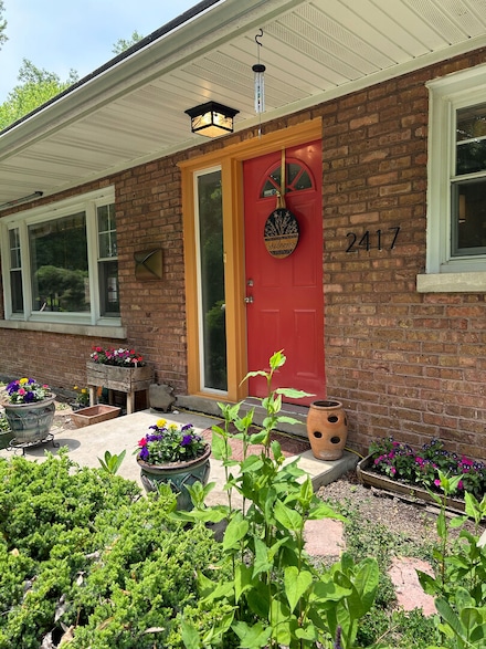 2417 Lyons St, Evanston, IL 60201