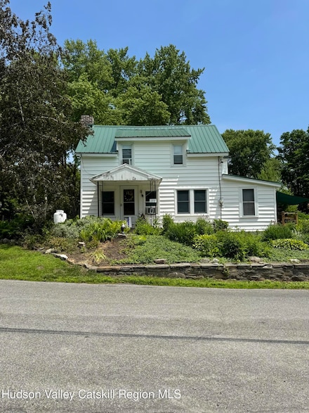 195 Vedder Rd, Catskill, NY 12414