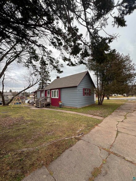 505 5th Ave, Two Harbors, MN 55616