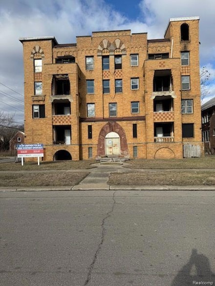 2750 Sturtevant St, Detroit, MI 48206