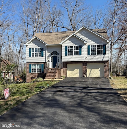 514 Constitution Blvd, Locust Grove, VA 22508