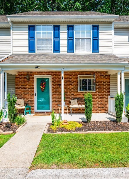 17 Jefferson Village Dr, Forest, VA 24551