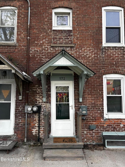 172 Columbia St, Adams, MA 01220