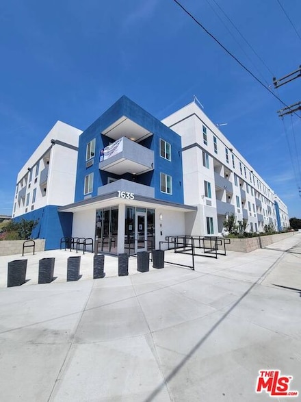 1635 E 117th Place Unit 301, Los Angeles, CA 90059