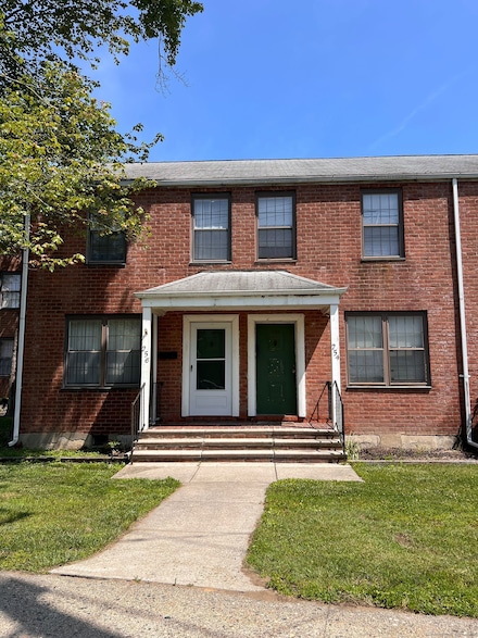 254 Texas Ave, Bridgeport, CT 06610