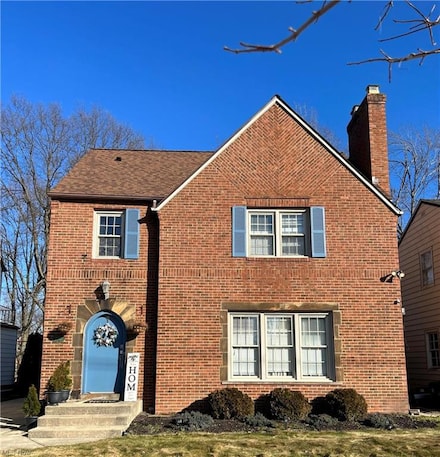 2531 Laurelhurst Rd, Cleveland, OH 44118