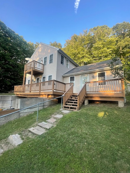 111 Collins Hill Rd, Portland, CT 06480