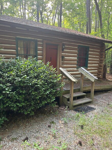 11205 Old Creedmoor Rd, Raleigh, NC 27613