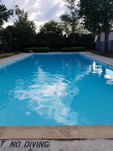 65 Cedar Ave Unit D5, Long Branch, NJ 07740