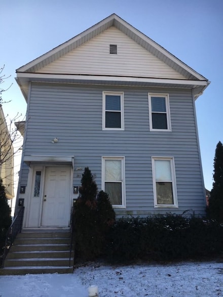 281 W Prairie Ave, Decatur, IL 62523