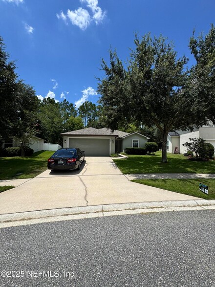 562 S Aberdeenshire Dr, Saint Johns, FL 32259