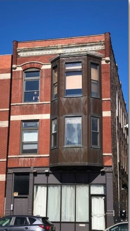 731 N Noble St Unit 2F, Chicago, IL 60642