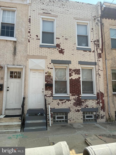 420 Hoffman St, Philadelphia, PA 19148