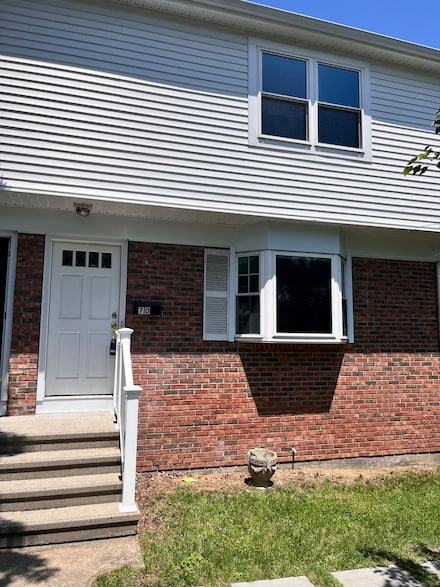 70 Stephens Ln Unit 2, Fairfield, CT 06824