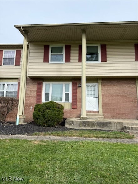 195 Surrey Ln, Canfield, OH 44406