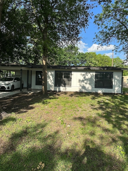 616 Leyenda Dr, Mesquite, TX 75149