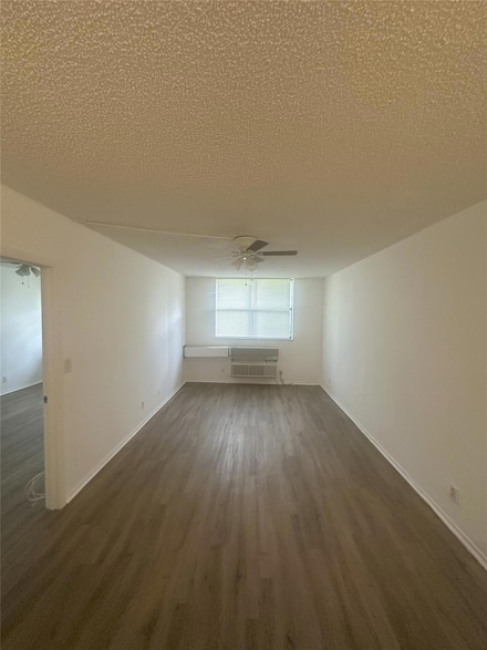 2401 Riverside Dr Unit 514B, Coral Springs, FL 33065