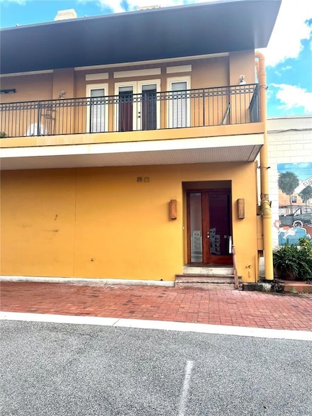 118 N Eustis St, Eustis, FL 32726
