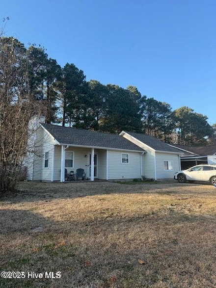 1021 Spring Villa Dr, Jacksonville, NC 28540