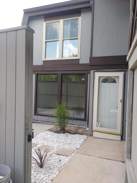 5443 Worthington Forest Place W Unit 5443, Columbus, OH 43229