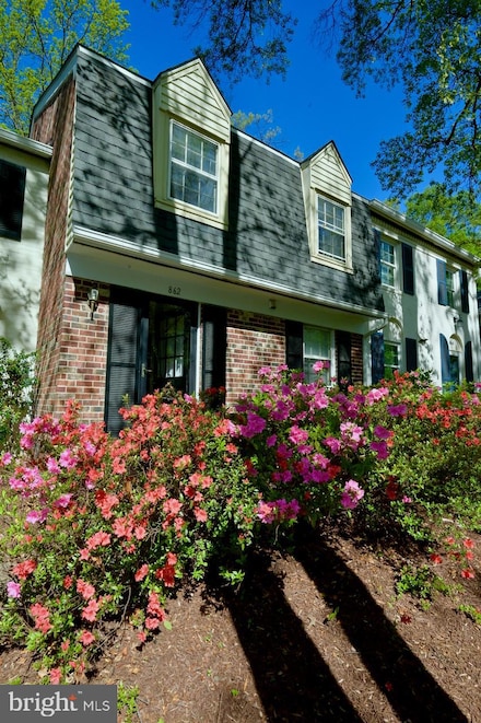 862 Azalea Dr Unit 20-862, Rockville, MD 20850