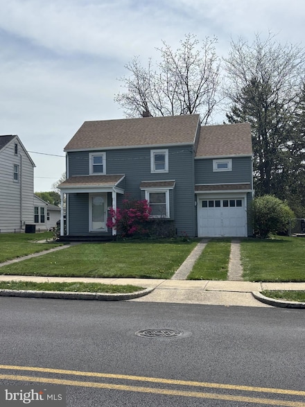 1018 S 4th St, Chambersburg, PA 17201