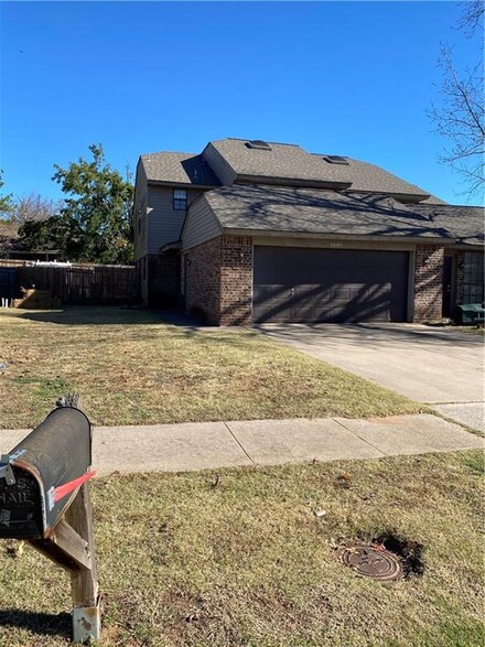 2809 Belknap Ave Unit 2111Barton, Norman, OK 73072