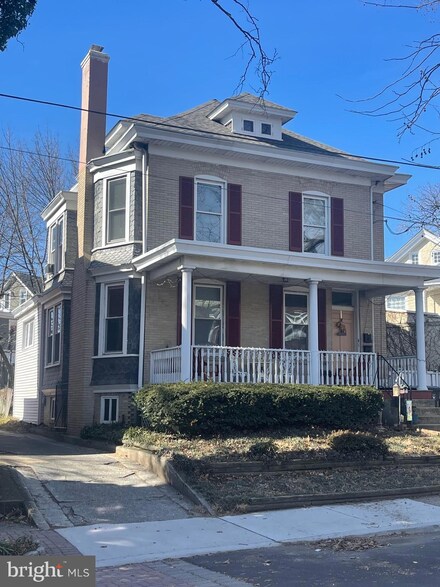 424 W 21st St, Wilmington, DE 19802