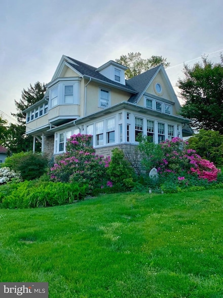 144 Roberts Ave, Glenside, PA 19038