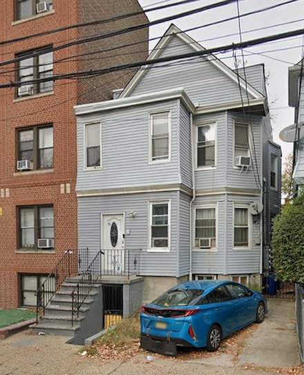 68 Lexington Ave, Jersey City, NJ 07304