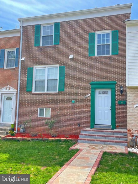 10105 Henry Ct, Manassas, VA 20109
