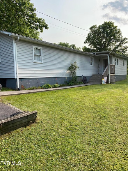 880 Gilley Ave E, Big Stone Gap, VA 24219