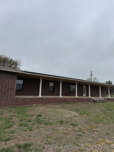 2600 Mcintosh Cir, Cushing, OK 74023