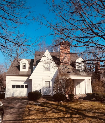 72 Beekman St, Plattsburgh, NY 12901