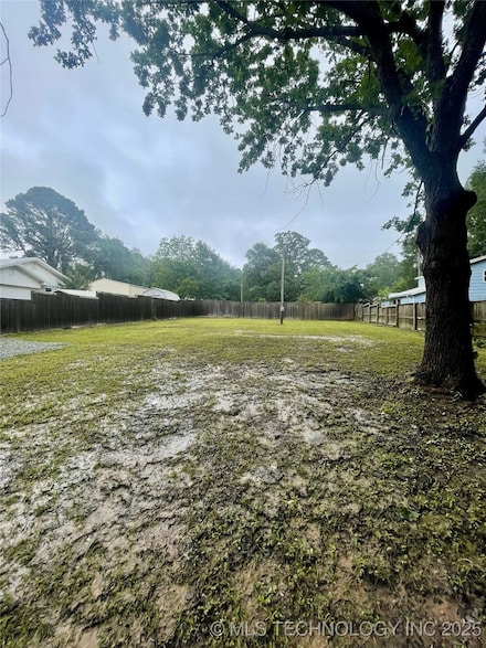 168 Kiamichi Rd, Longtown, OK 74432