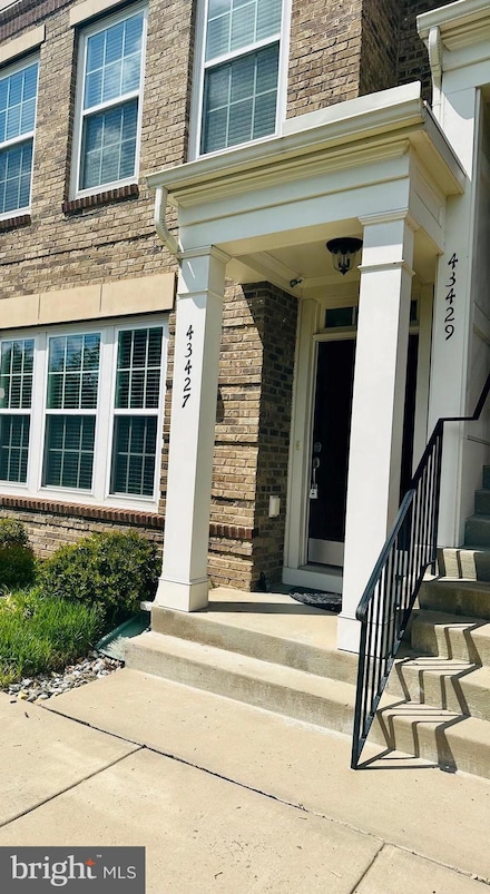 43427 Town Gate Square, Chantilly, VA 20152