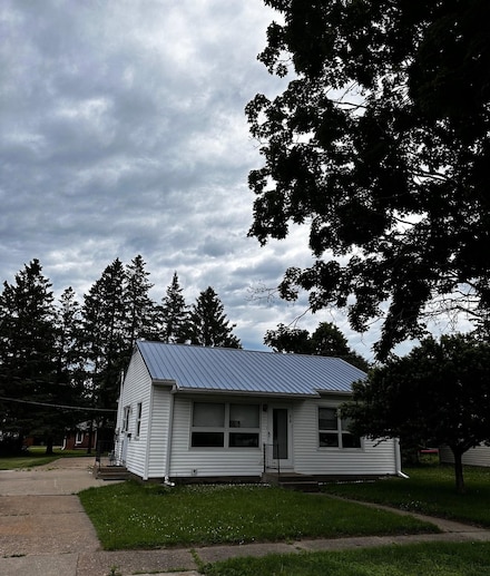 518 Birch St, Antigo, WI 54409