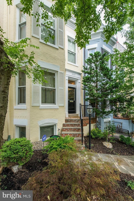 2229 Hall Place NW, Washington, DC 20007