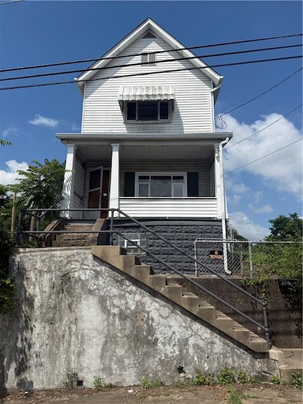 965 Leeds Ave, Monessen, PA 15062